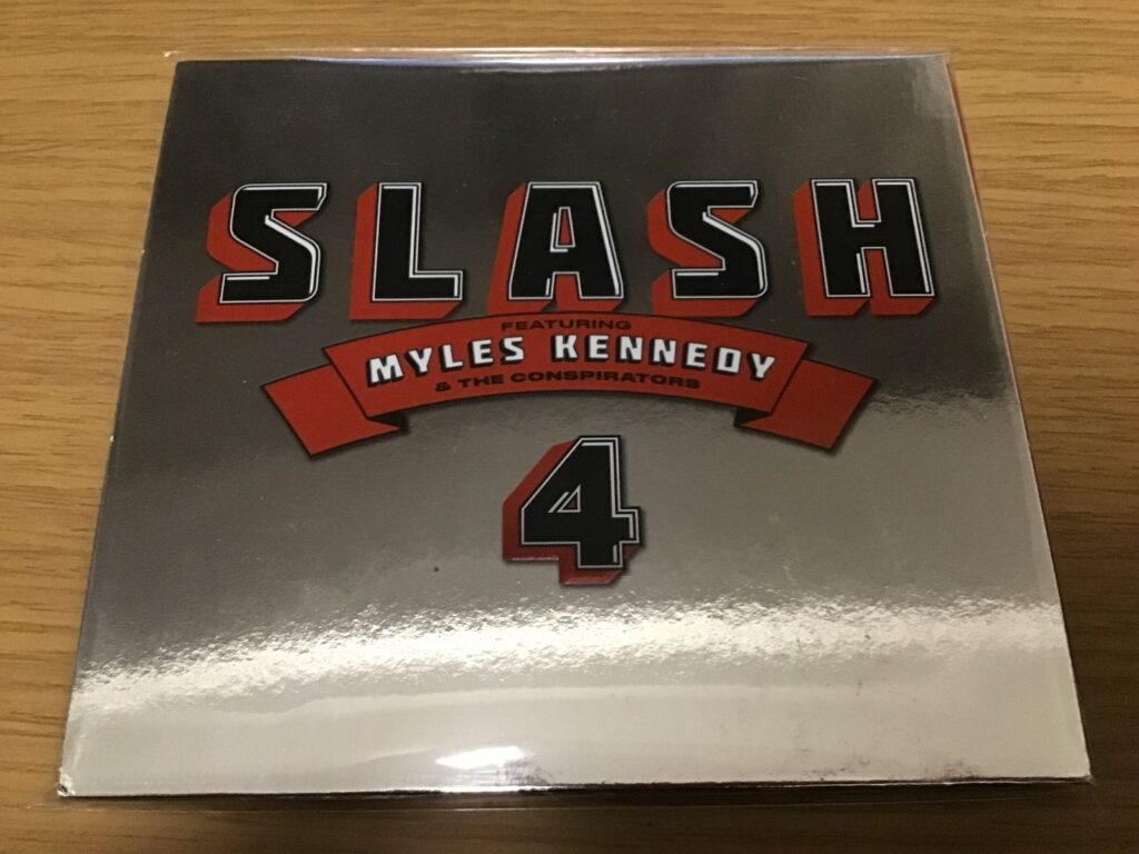 4 / Slash Feat. Myles Kennedy & The Conspirators (2022)