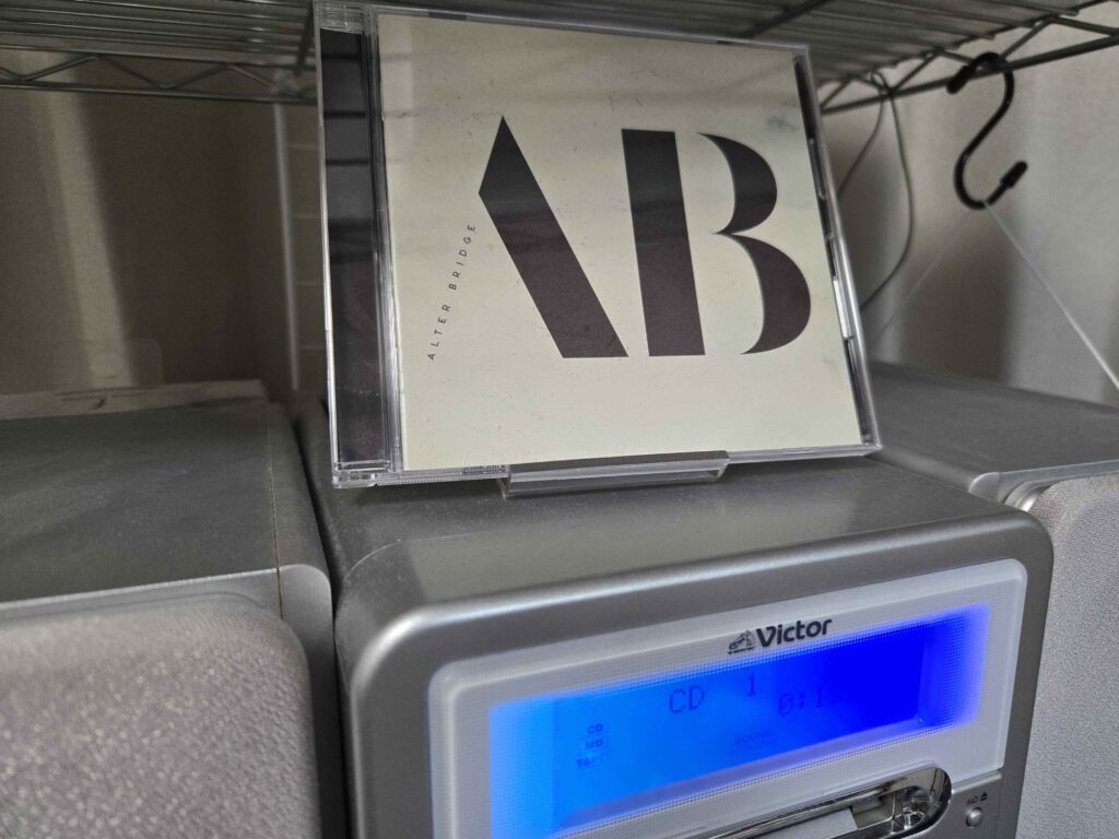 Alter Bridge / Alter Bridge (2026)コンポで再生中